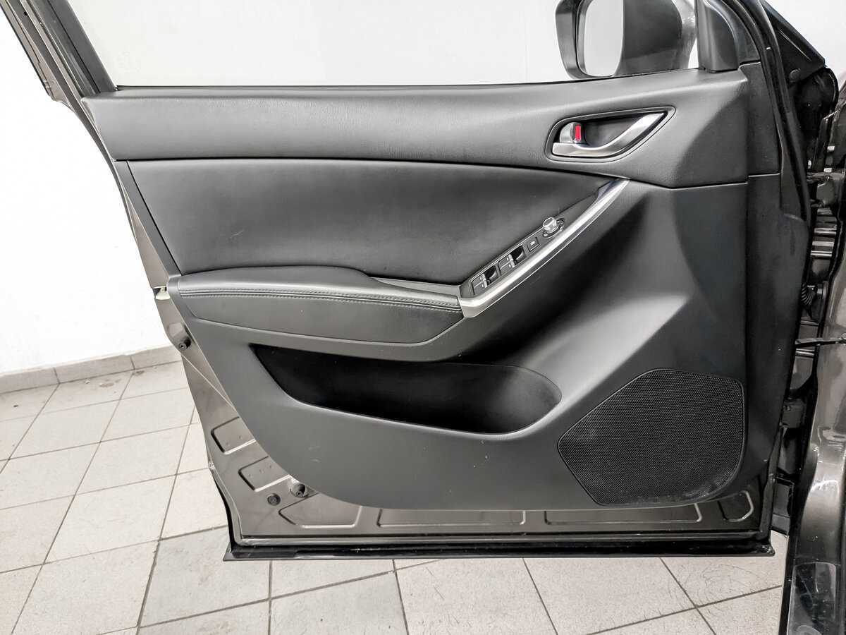 Б/У Мазда Ц-Икс-5 2015 года. Фото: #18