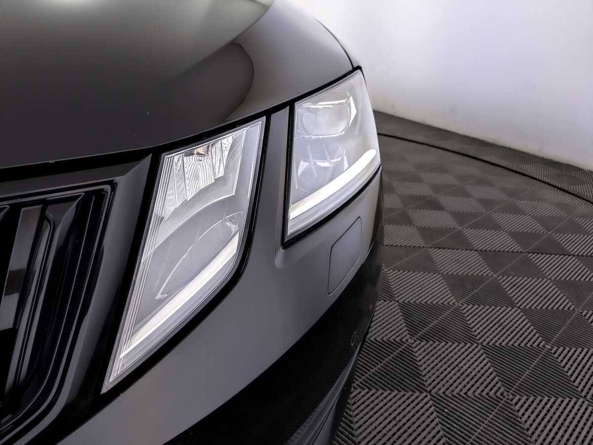 Б/У Шкода Октавия 2019 года. Фото: #16