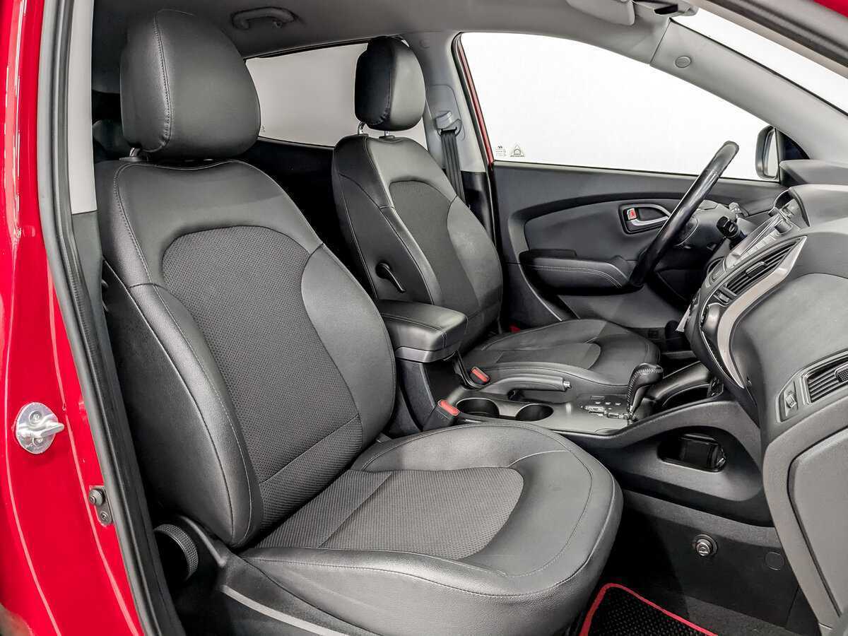 Б/У Хендай ай-икс35 2013 года. Фото: #19