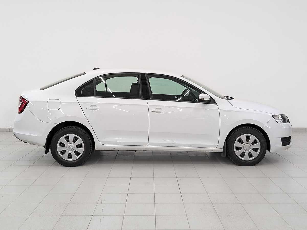 Б/У Шкода Рапид 2017 года. Фото: #3