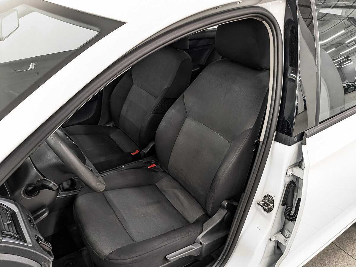 Б/У Шкода Рапид 2017 года. Фото: #17