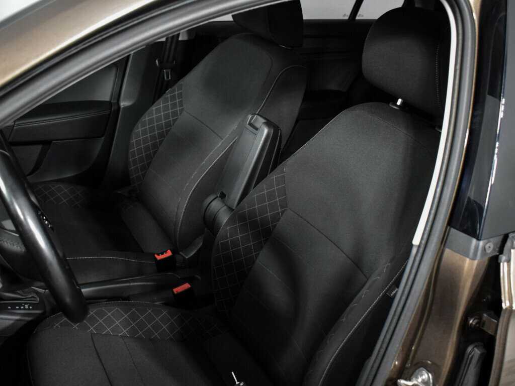 Б/У Шкода Рапид 2020 года. Фото: #9