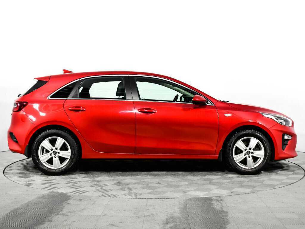 Б/У Киа Сид 2018 года. Фото: #3