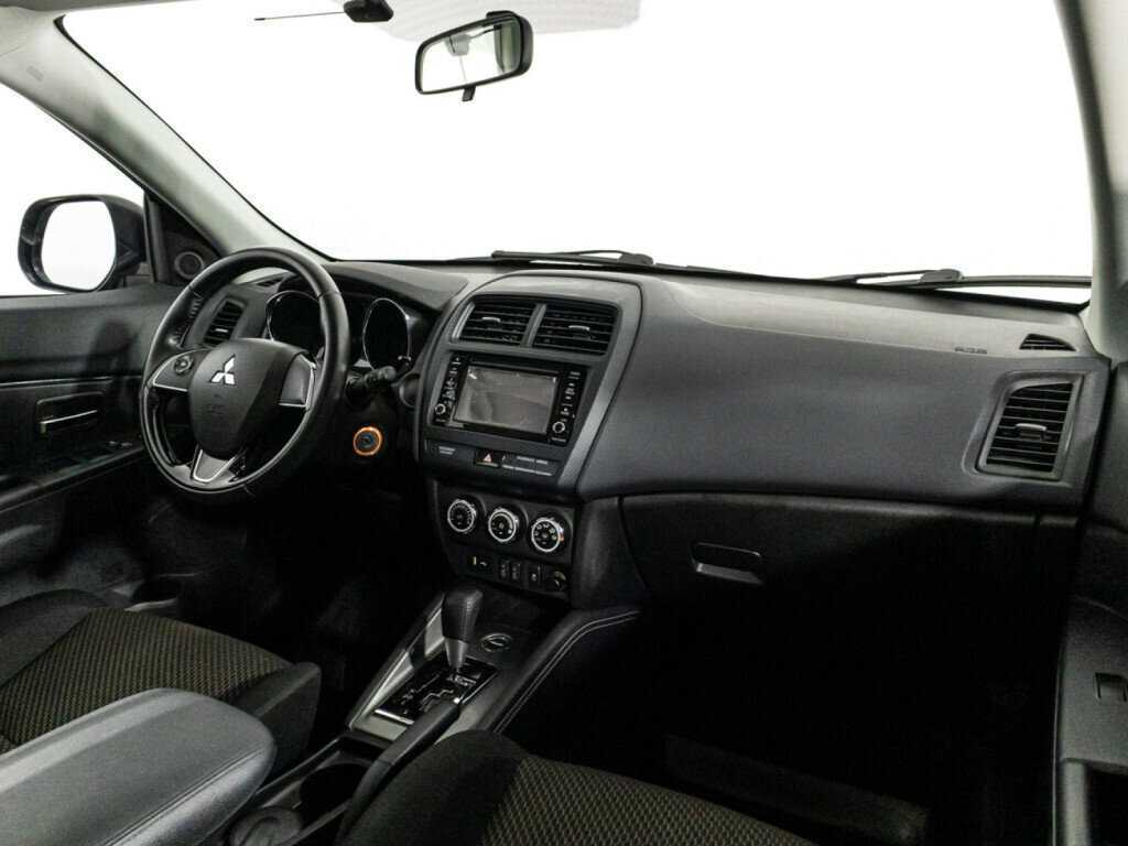 Б/У Митсубиши АС-Икс 2019 года. Фото: #8