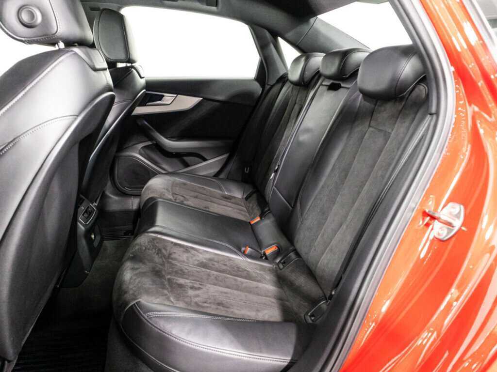 Б/У Ауди А4 2015 года. Фото: #9