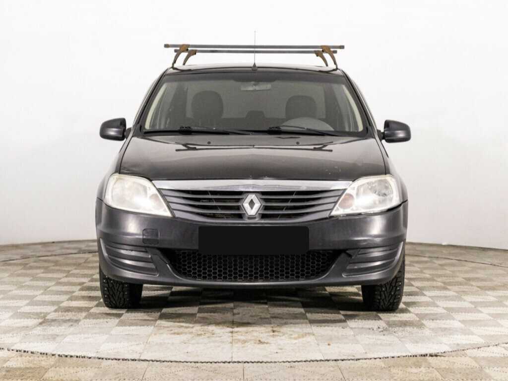 Б/У Рено Логан 2013 года. Фото: #1