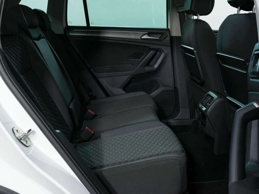 Б/У Фольксваген Тигуан 2018 года. Фото: #10