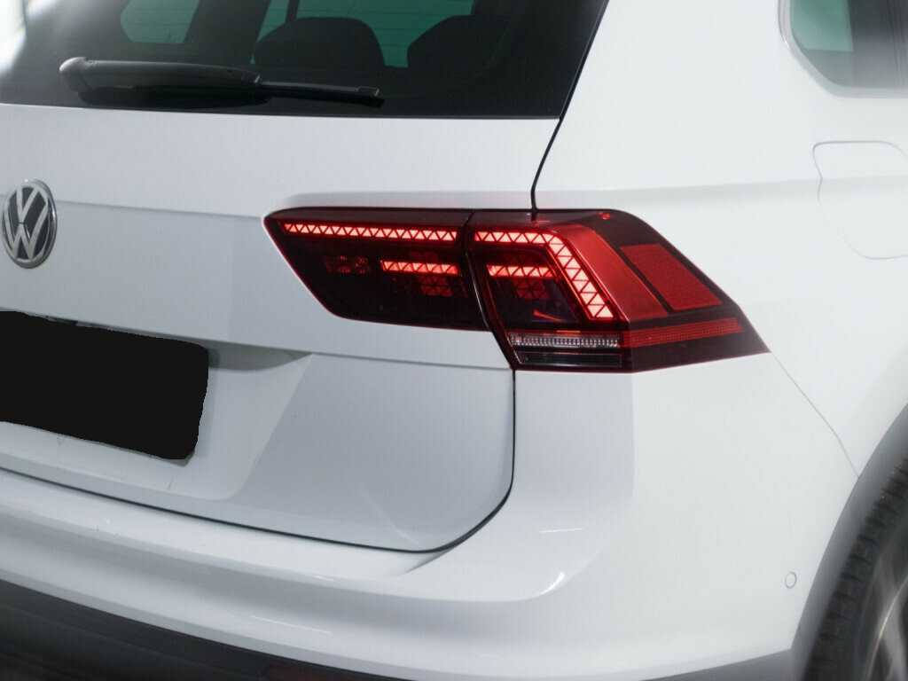 Б/У Фольксваген Тигуан 2018 года. Фото: #16