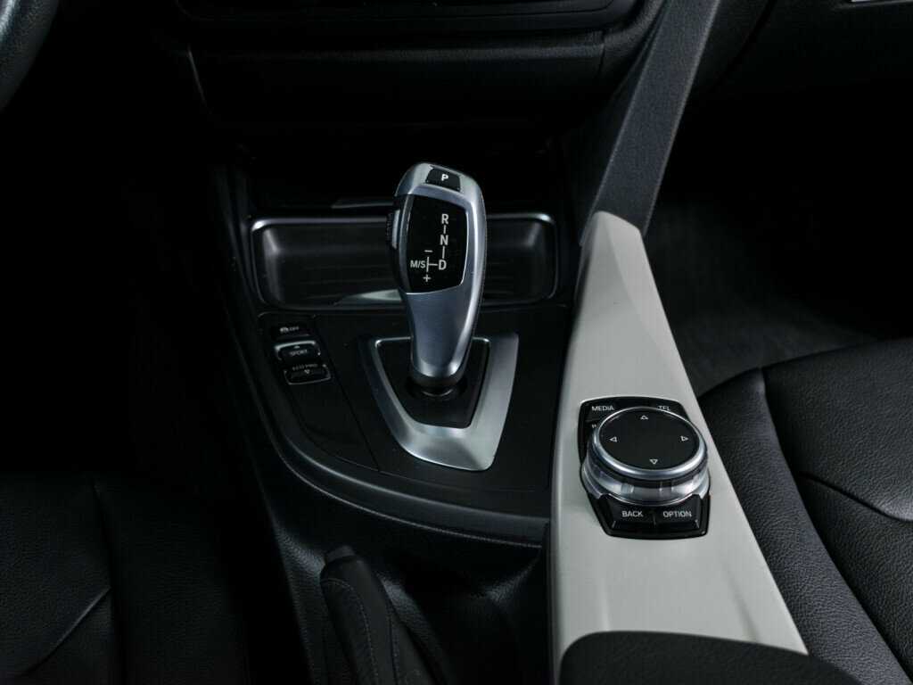 Б/У БМВ 3 серии 2014 года. Фото: #13