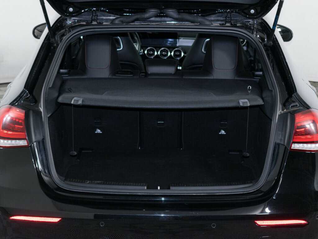 Б/У Мерседес-Бенц А-Класс 2018 года. Фото: #6