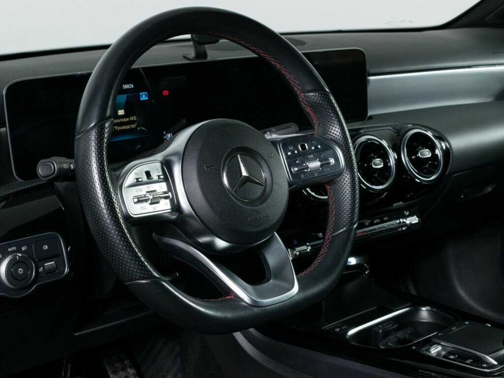 Б/У Мерседес-Бенц А-Класс 2018 года. Фото: #12