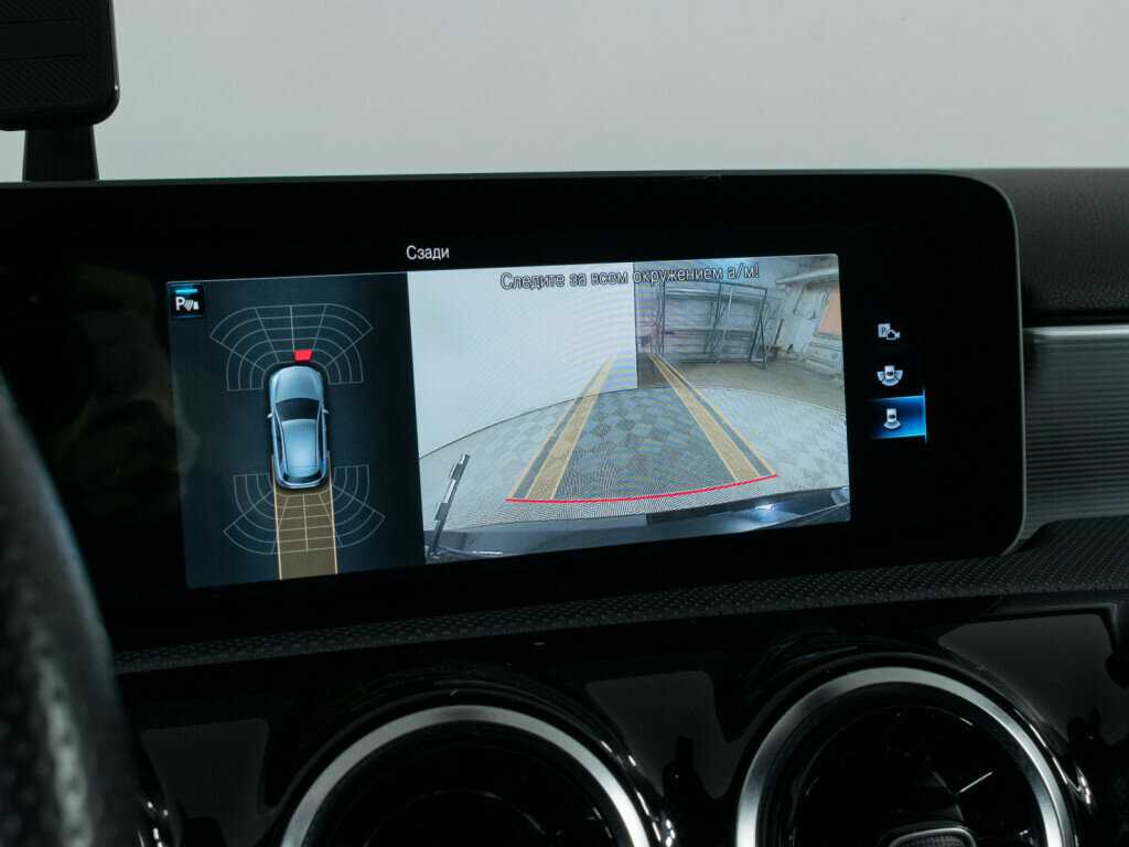 Б/У Мерседес-Бенц А-Класс 2018 года. Фото: #15