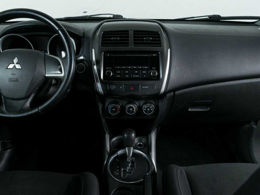 Б/У Митсубиши АС-Икс 2013 года. Фото: #7