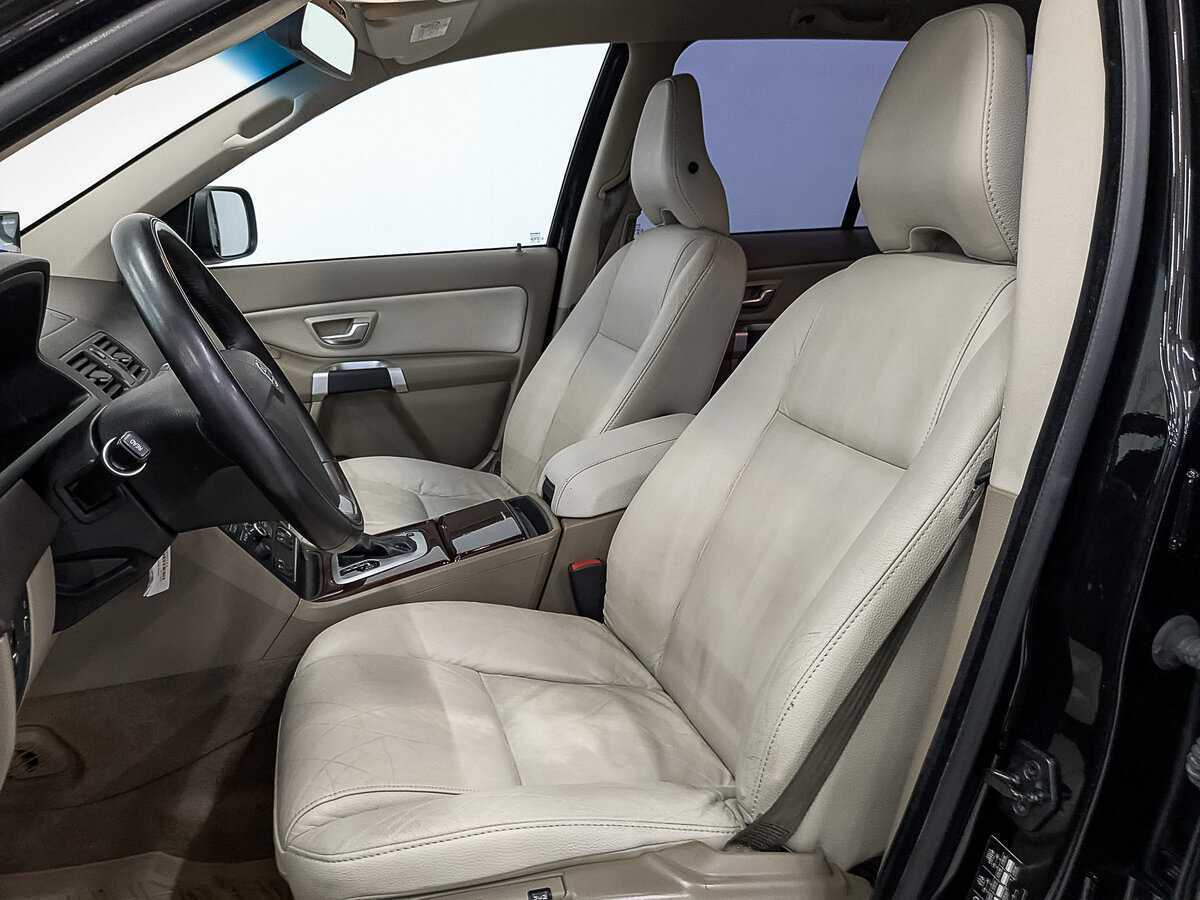 Б/У Вольво ИксЦ90 2012 года. Фото: #17