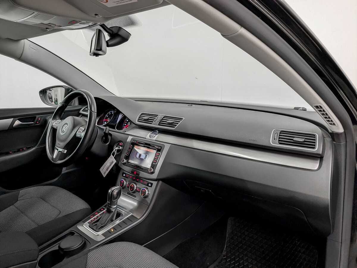 Б/У Фольксваген Пассат 2012 года. Фото: #10