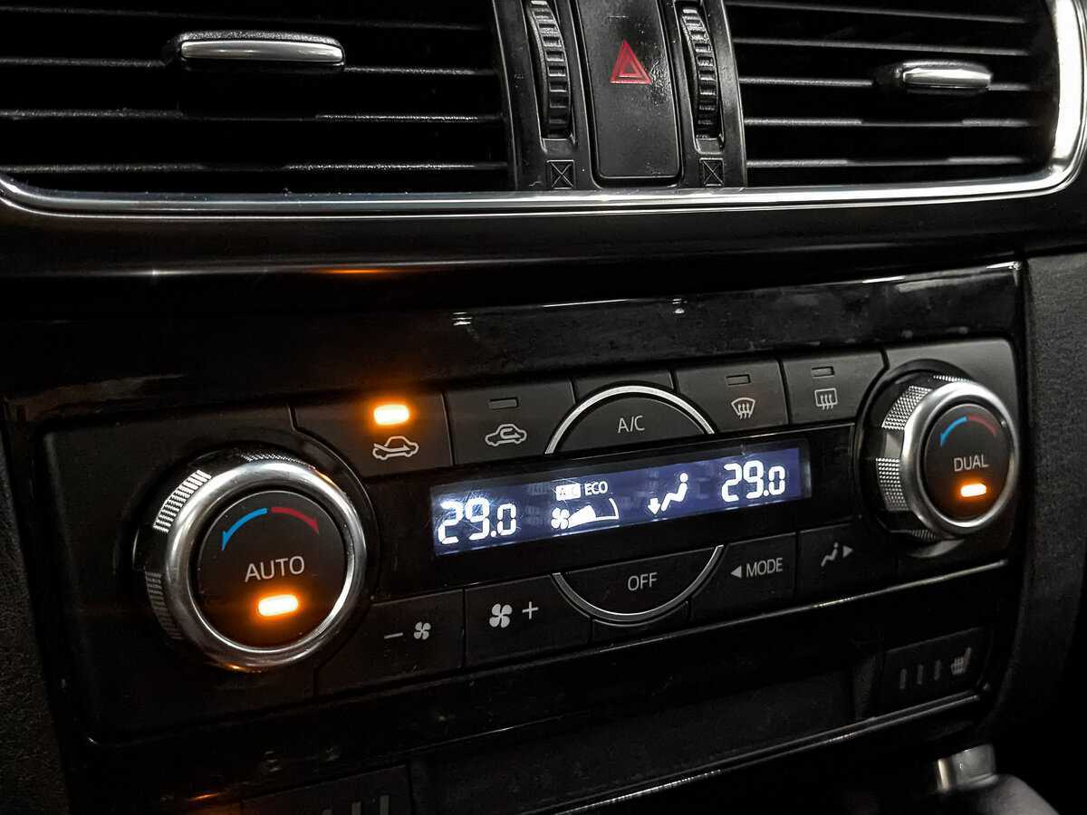 Б/У Мазда Ц-Икс-5 2015 года. Фото: #18