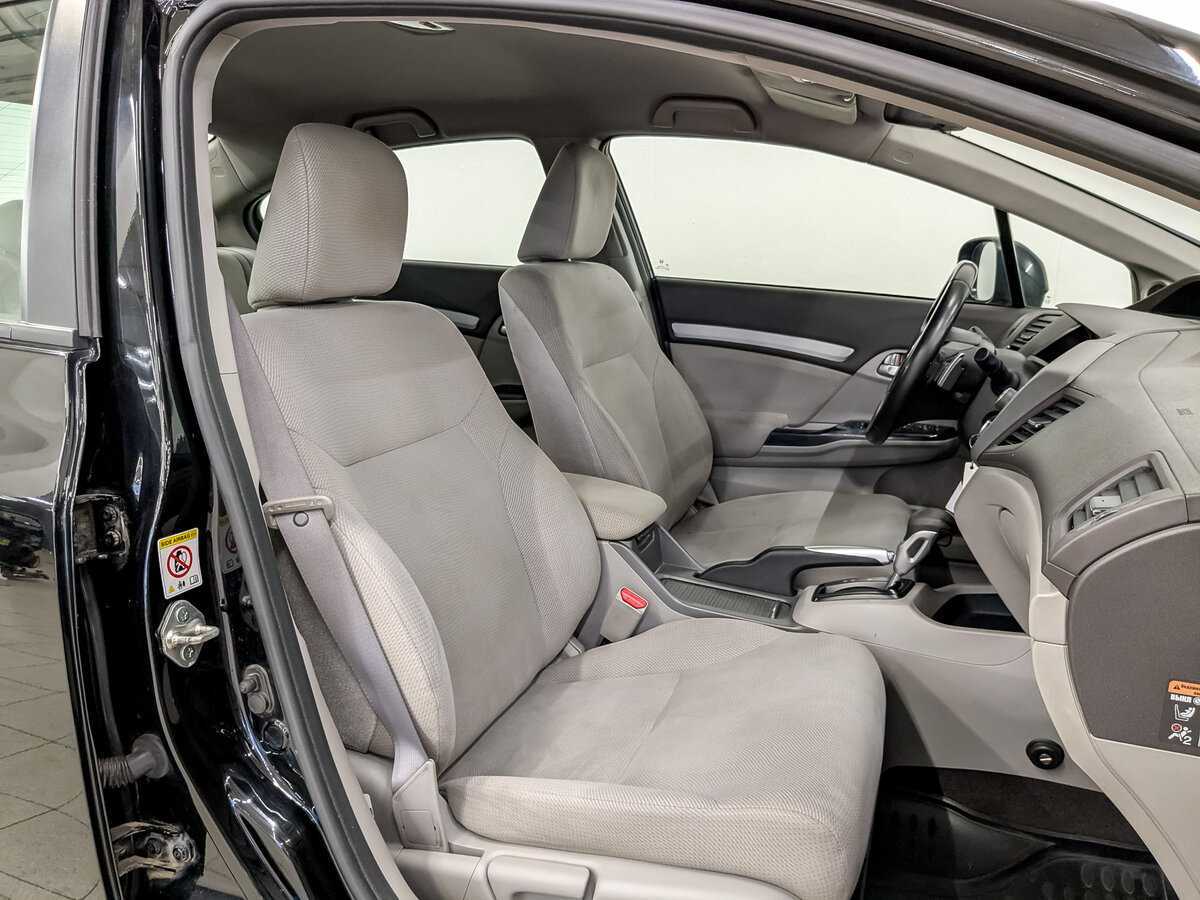 Б/У Хонда Цивик 2012 года. Фото: #20