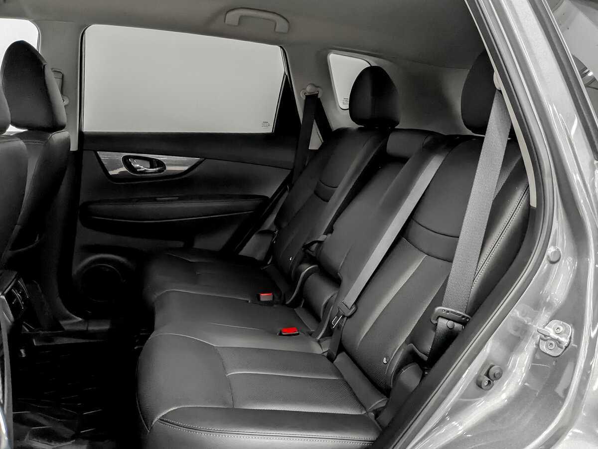 Б/У Ниссан Икс-Трейл 2017 года. Фото: #11