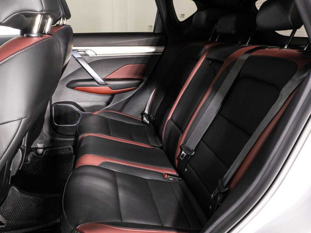 Б/У Джили Кулрэй 2023 года. Фото: #9