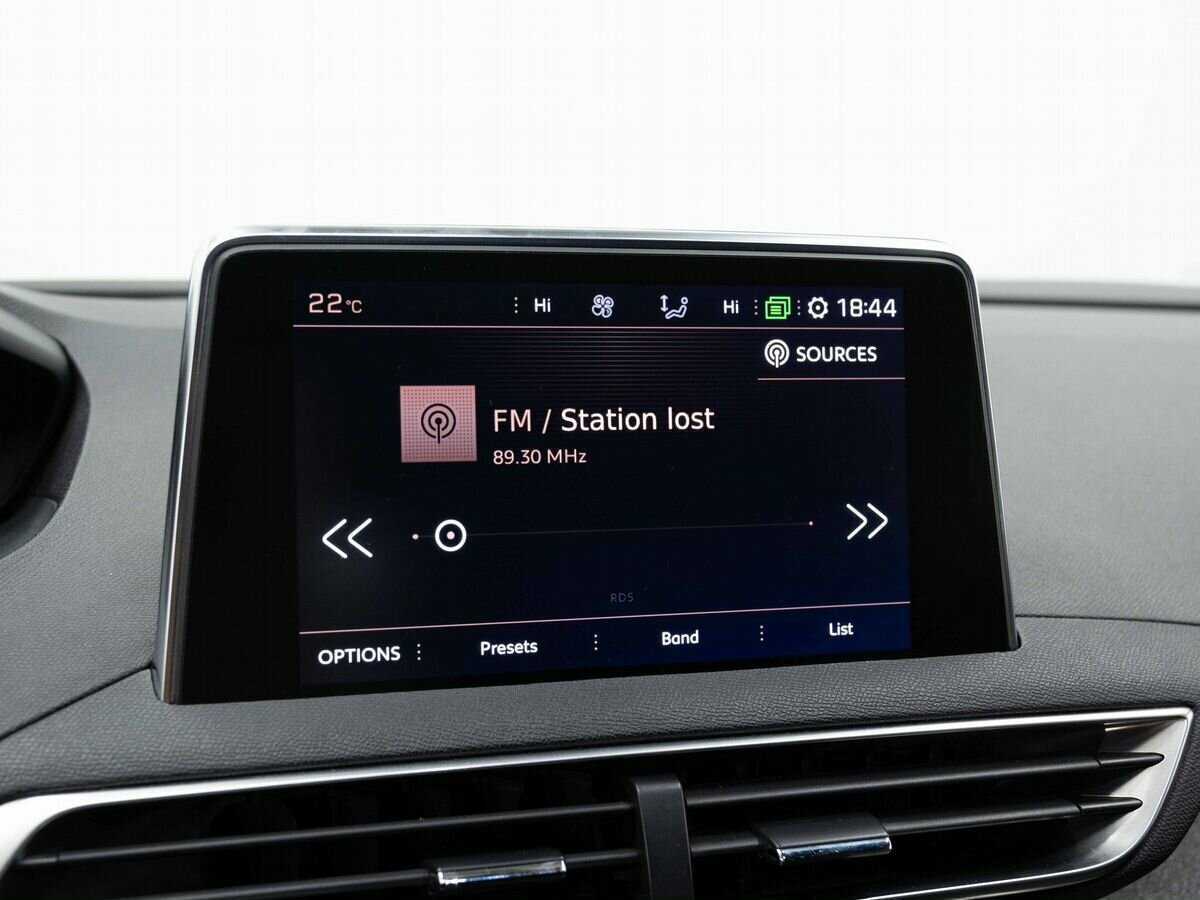 Б/У Пежо 5008 2018 года. Фото: #22