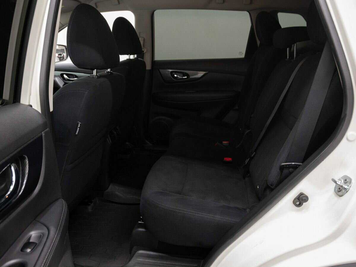 Б/У Ниссан Икс-Трейл 2017 года. Фото: #9