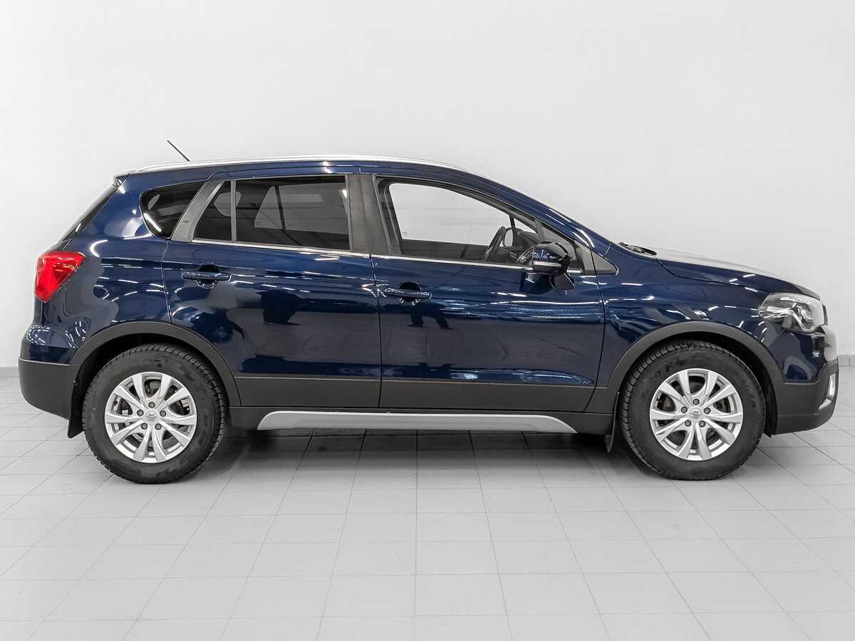 Б/У Сузуки С-Икс4 2017 года. Фото: #3