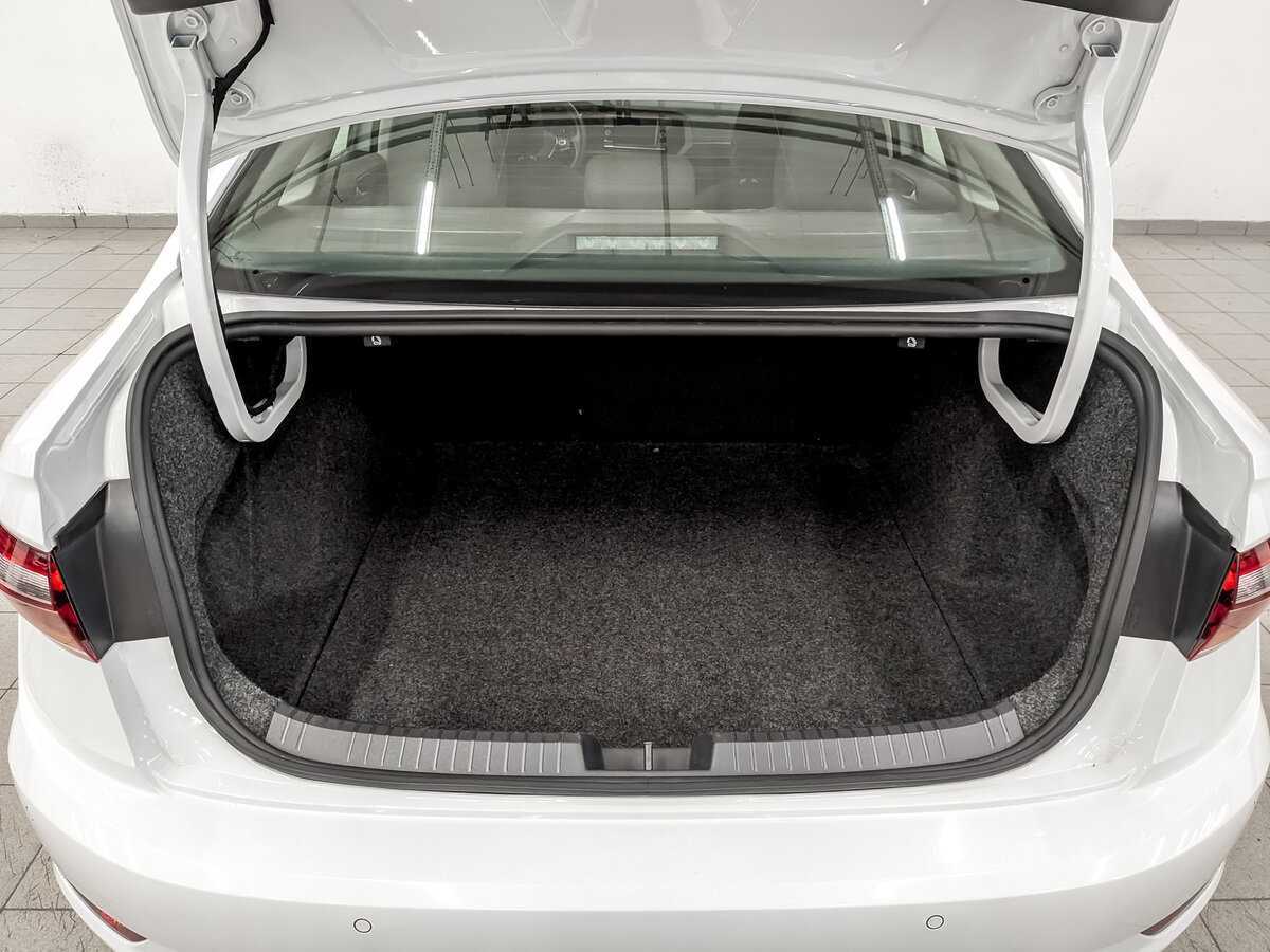 Б/У Фольксваген Джетта 2020 года. Фото: #9