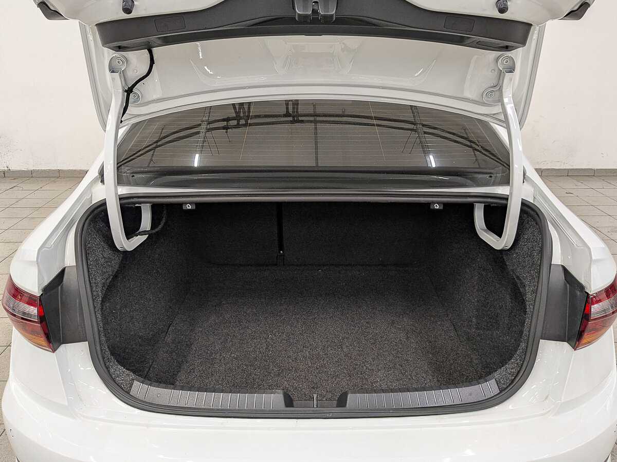 Б/У Фольксваген Джетта 2020 года. Фото: #9