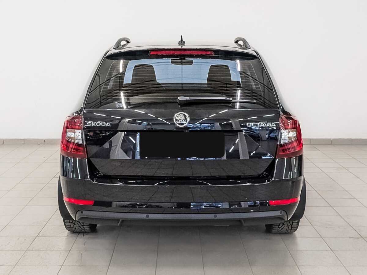 Б/У Шкода Октавия 2019 года. Фото: #5