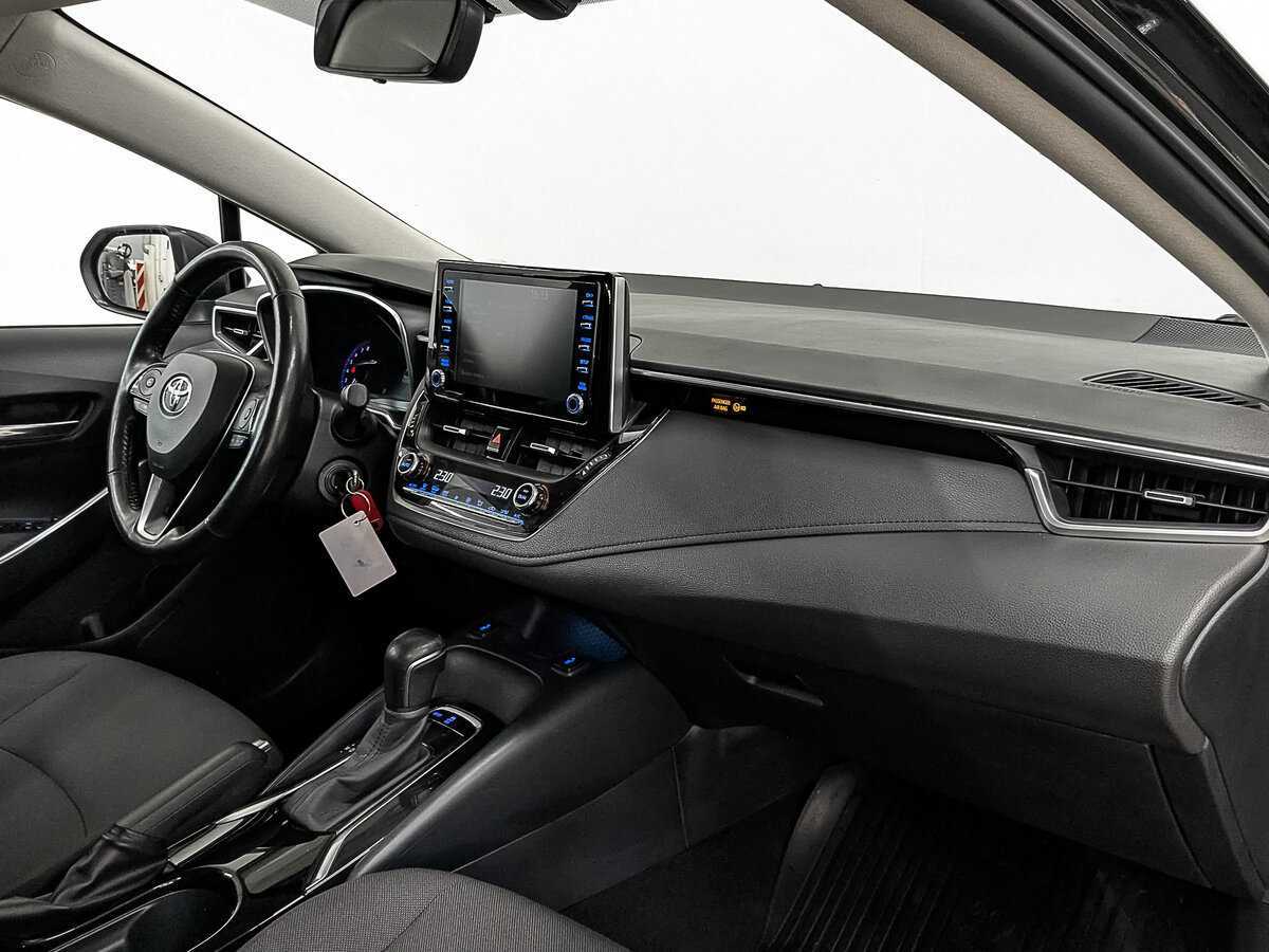 Б/У Тойота Королла 2019 года. Фото: #12