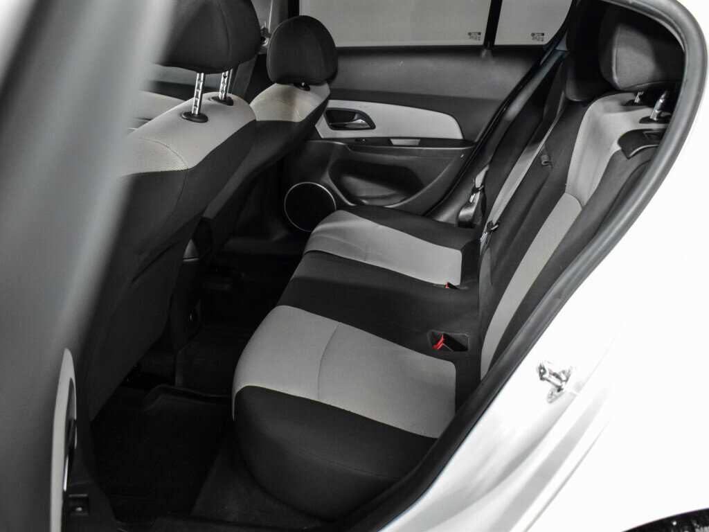 Б/У Шевроле Круз 2012 года. Фото: #9