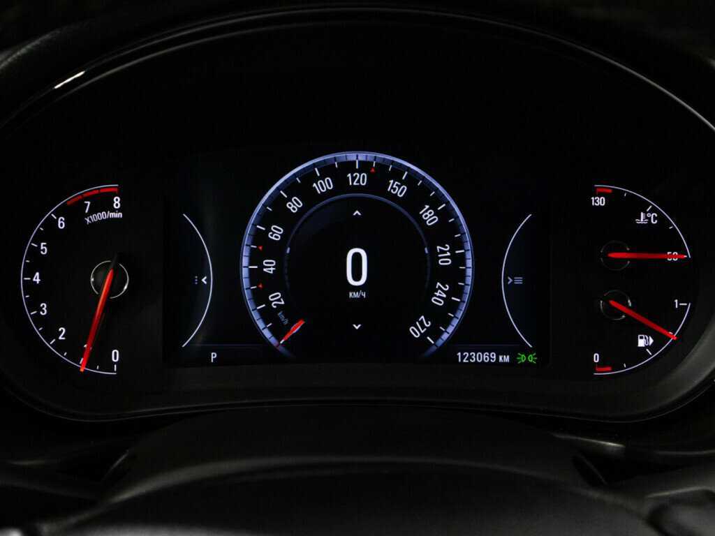 Б/У Опель Инсигния 2014 года. Фото: #10