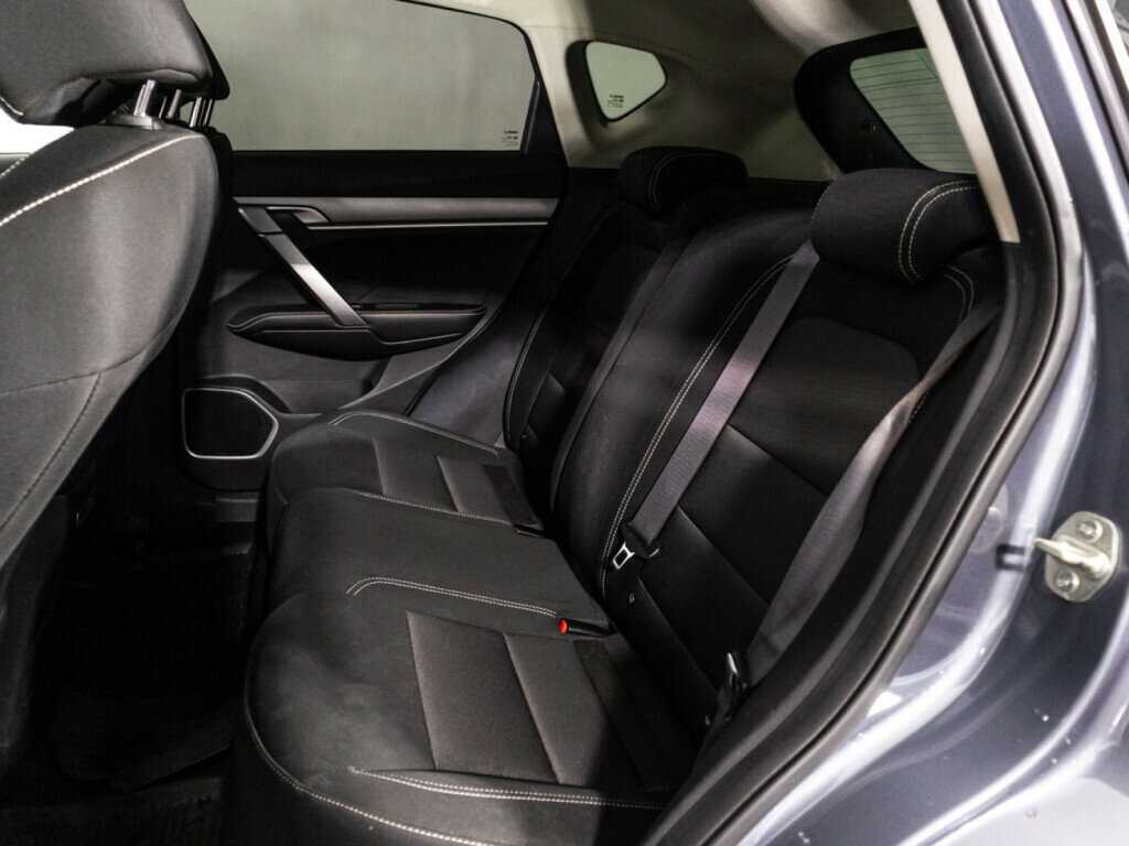 Б/У Джили Кулрэй 2021 года. Фото: #9