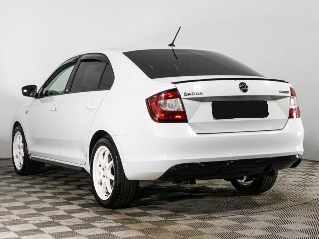 Б/У Шкода Рапид 2016 года. Фото: #6