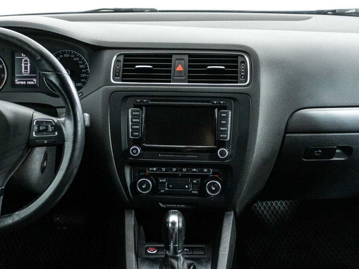 Б/У Фольксваген Джетта 2012 года. Фото: #13