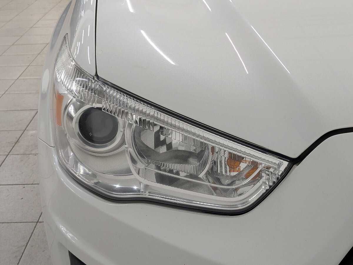 Б/У Митсубиши АС-Икс 2014 года. Фото: #10