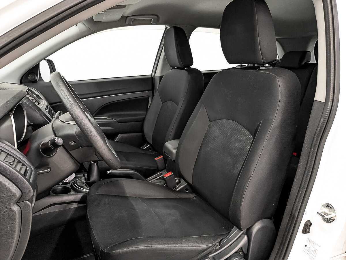 Б/У Митсубиши АС-Икс 2014 года. Фото: #19