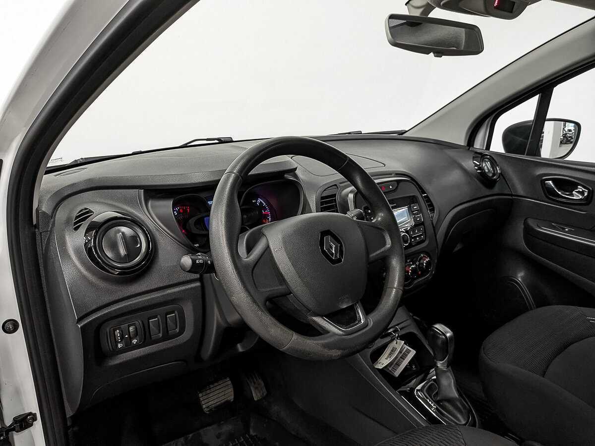 Б/У Рено Каптюр 2018 года. Фото: #14