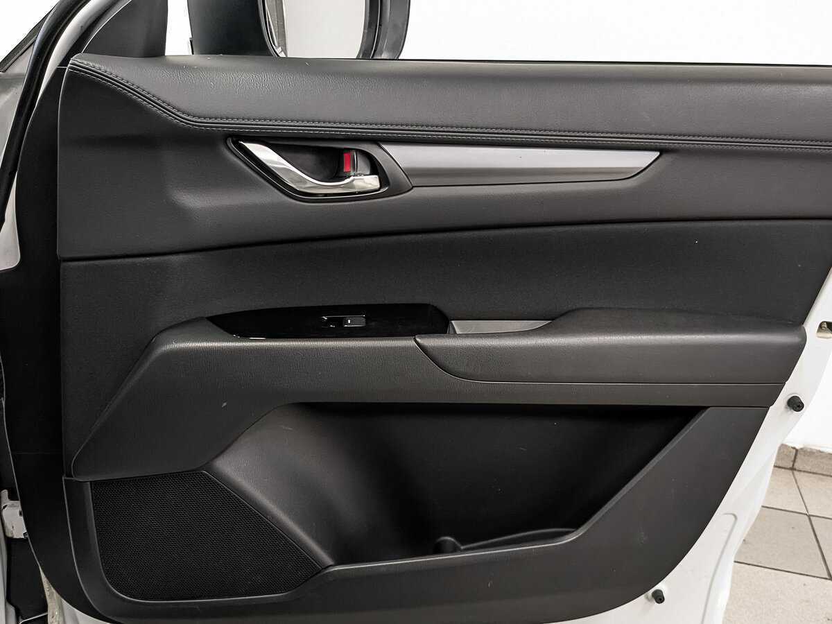 Б/У Мазда Ц-Икс-5 2018 года. Фото: #21