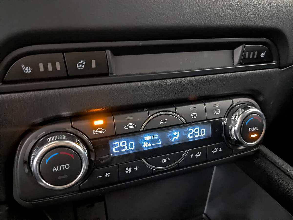 Б/У Мазда Ц-Икс-5 2018 года. Фото: #23