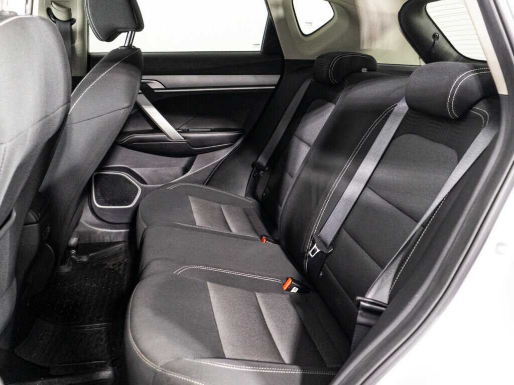 Б/У Джили Кулрэй 2021 года. Фото: #9