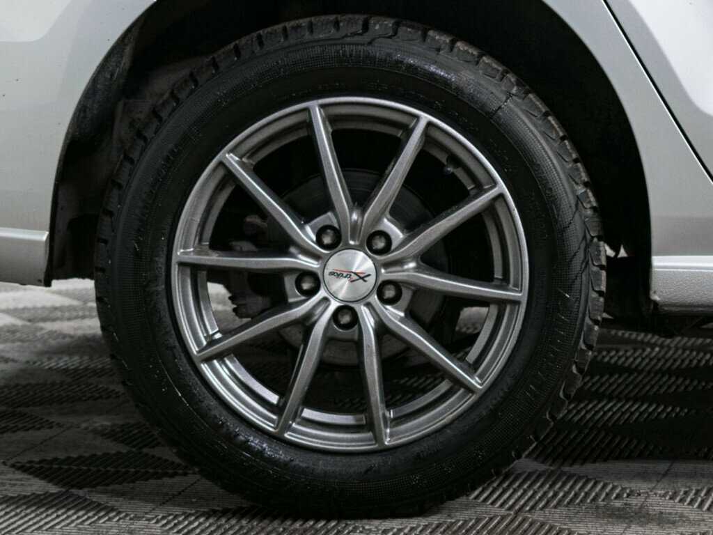 Б/У Фольксваген Поло 2016 года. Фото: #12