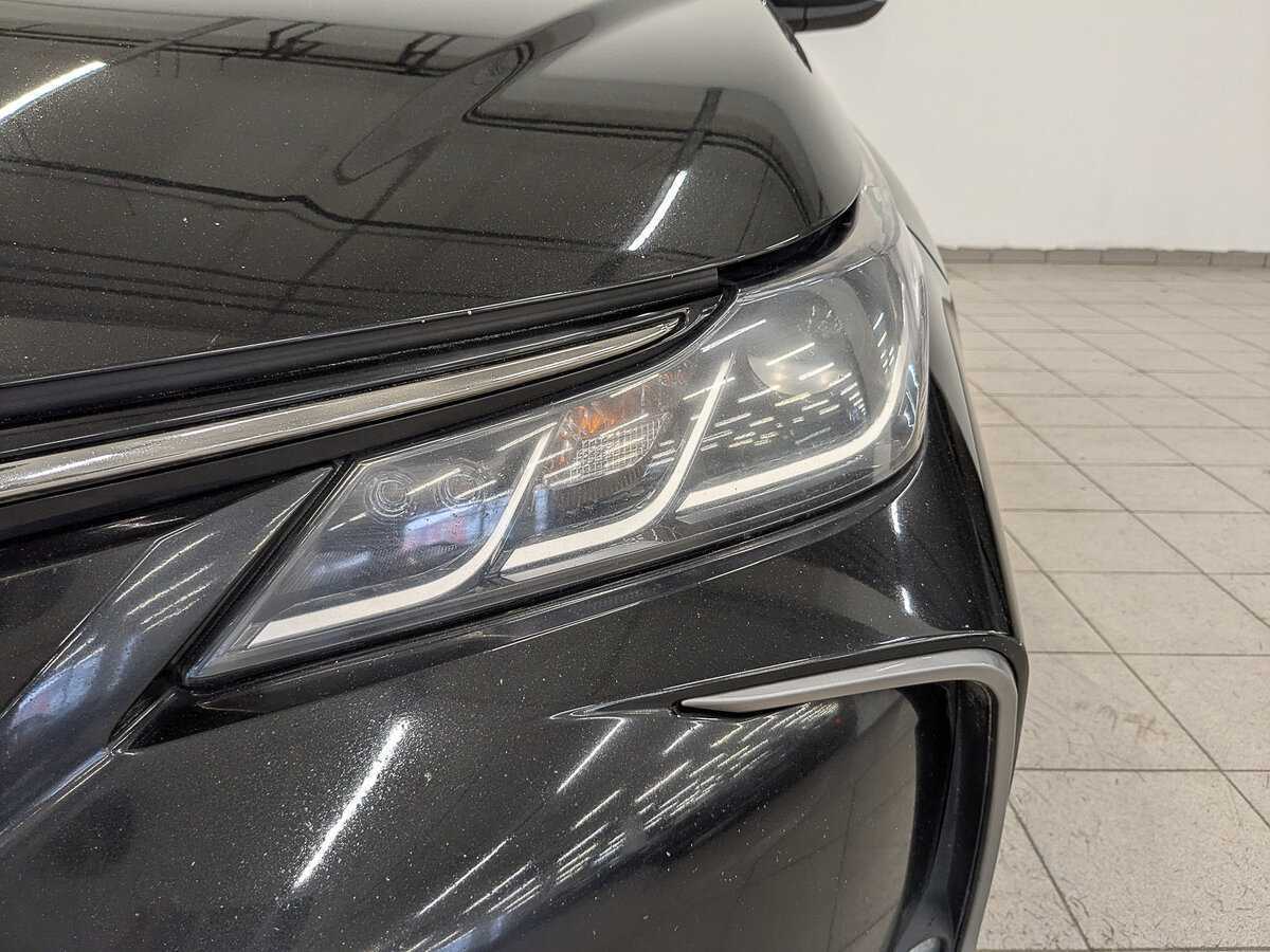 Б/У Тойота Королла 2019 года. Фото: #10