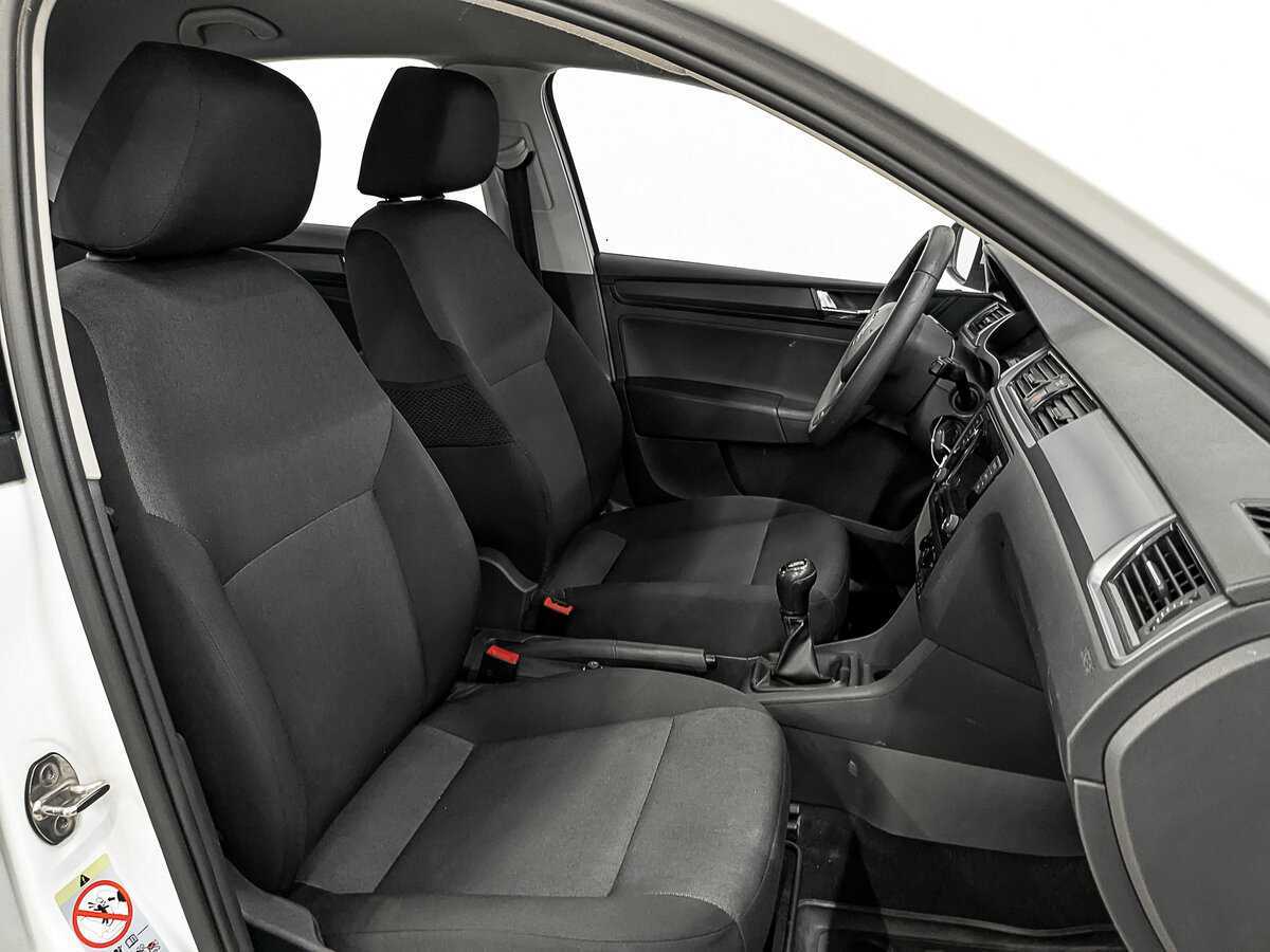 Б/У Шкода Рапид 2017 года. Фото: #22