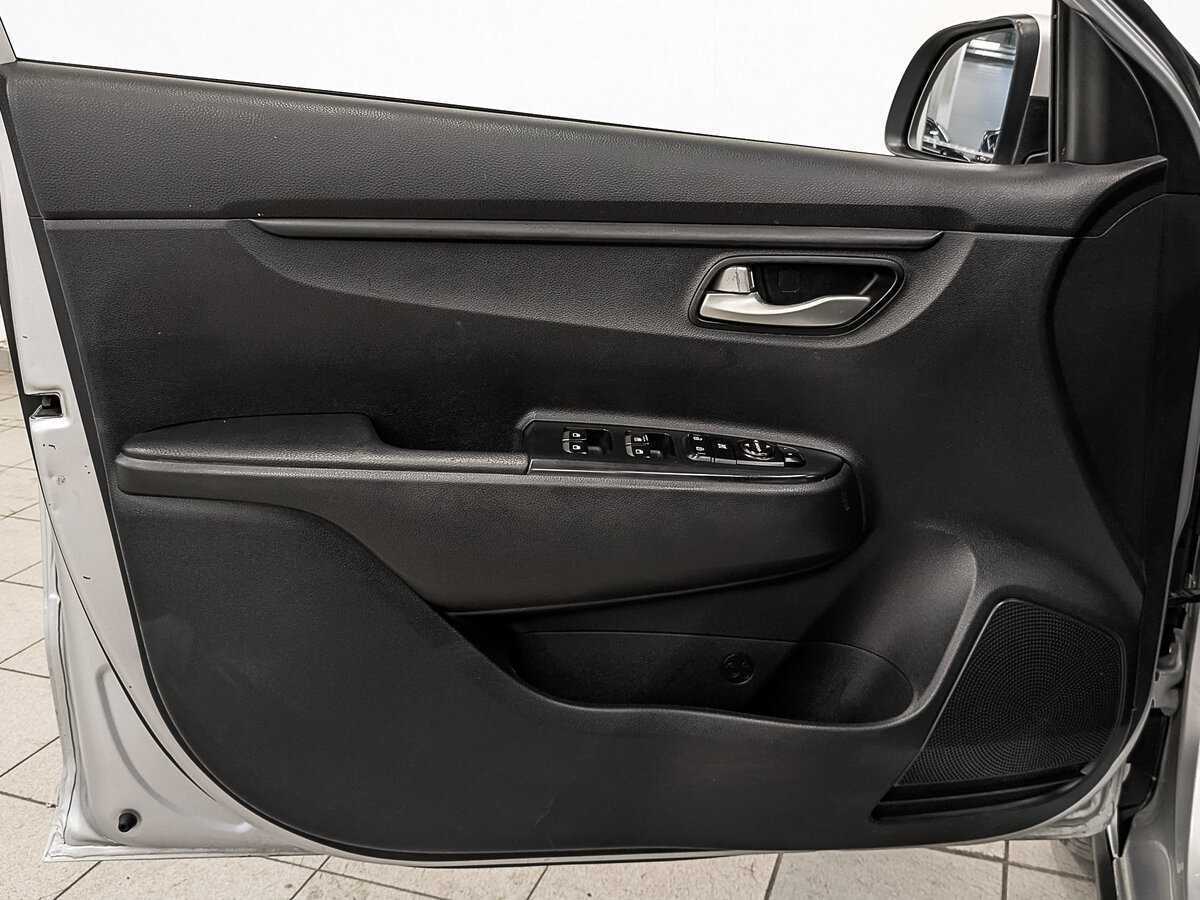 Б/У Киа Рио 2020 года. Фото: #17