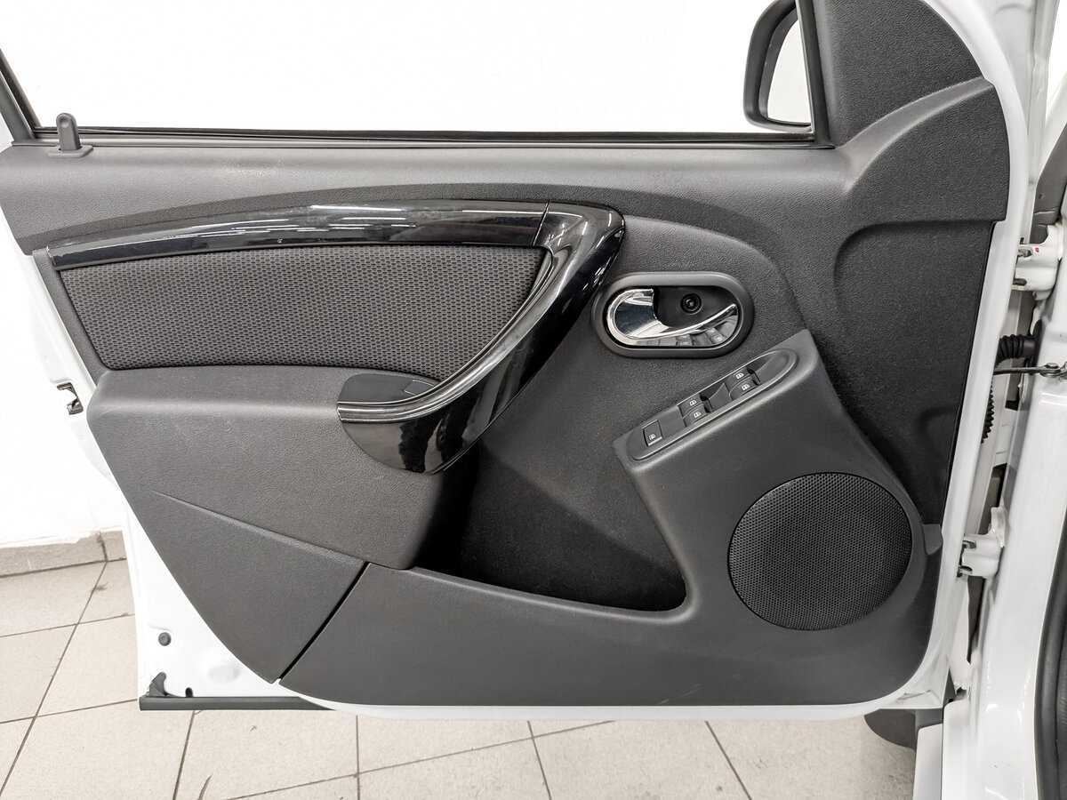 Б/У Рено Дастер 2020 года. Фото: #17