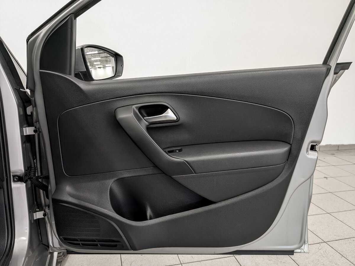 Б/У Фольксваген Поло 2018 года. Фото: #22