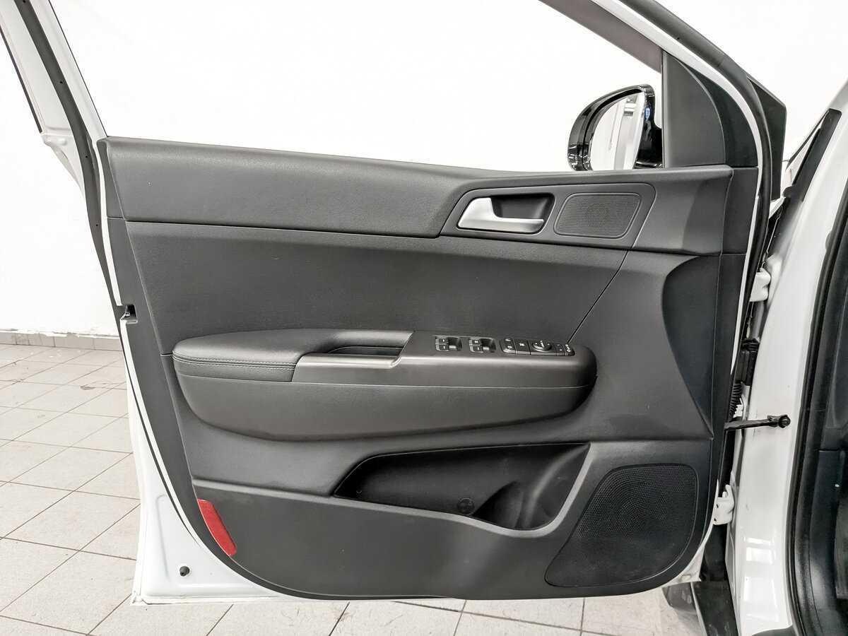 Б/У Киа Спортейдж 2018 года. Фото: #16