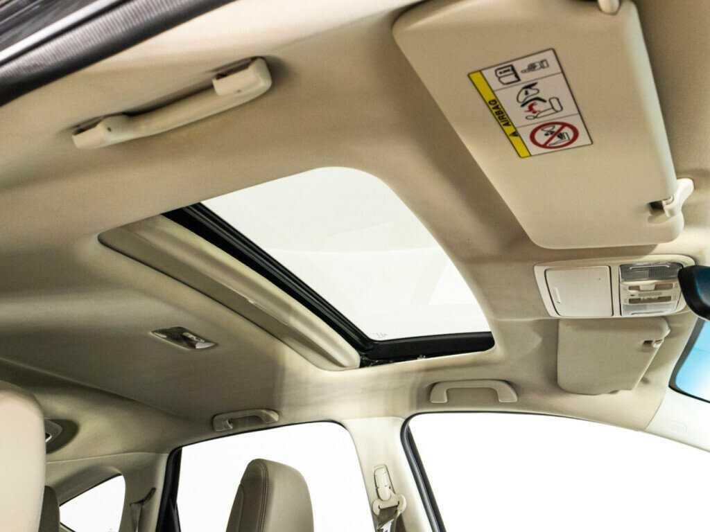 Б/У Хонда ЦР-В 2013 года. Фото: #17