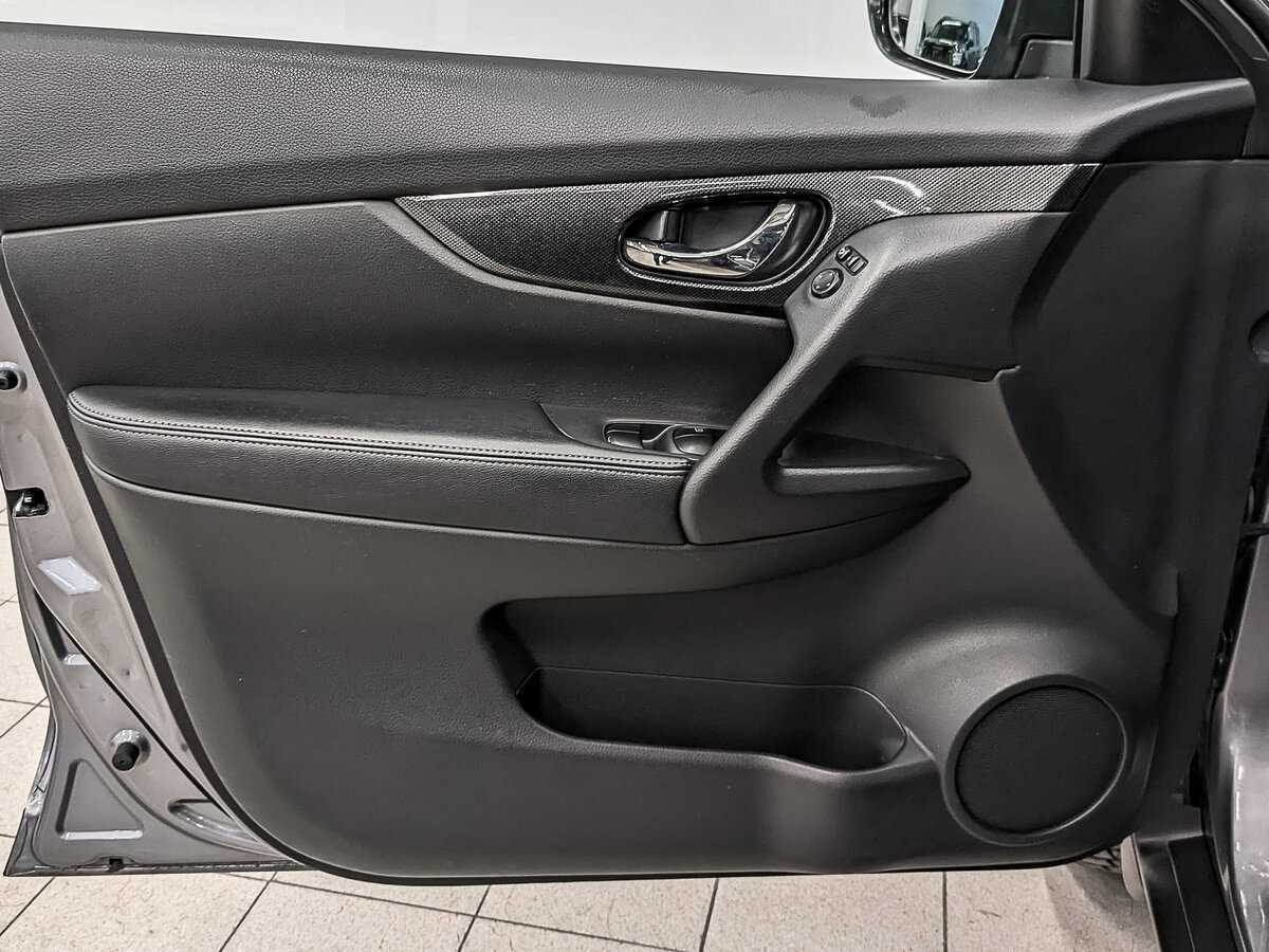 Б/У Ниссан Икс-Трейл 2016 года. Фото: #18